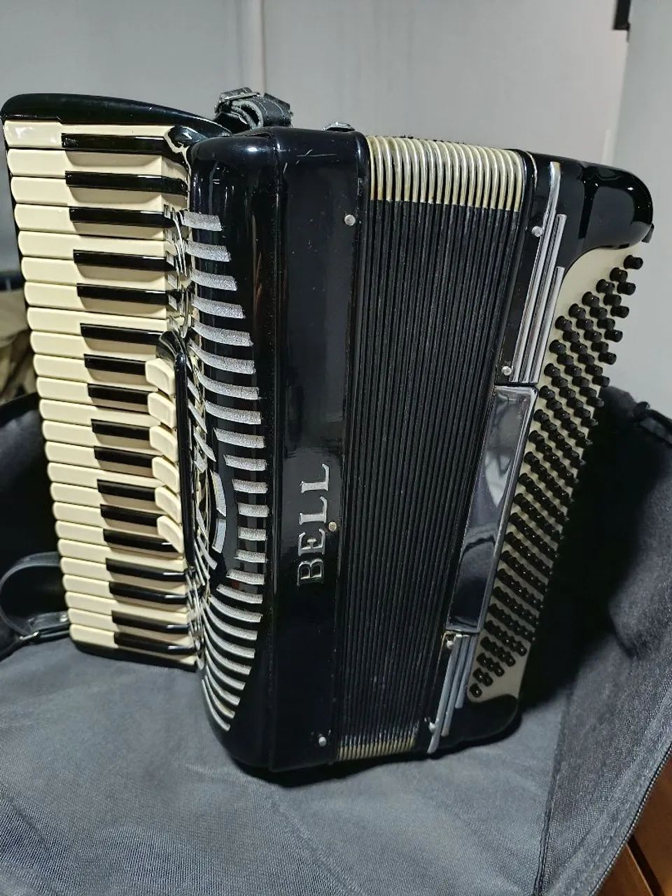 Acordeon Bell 
