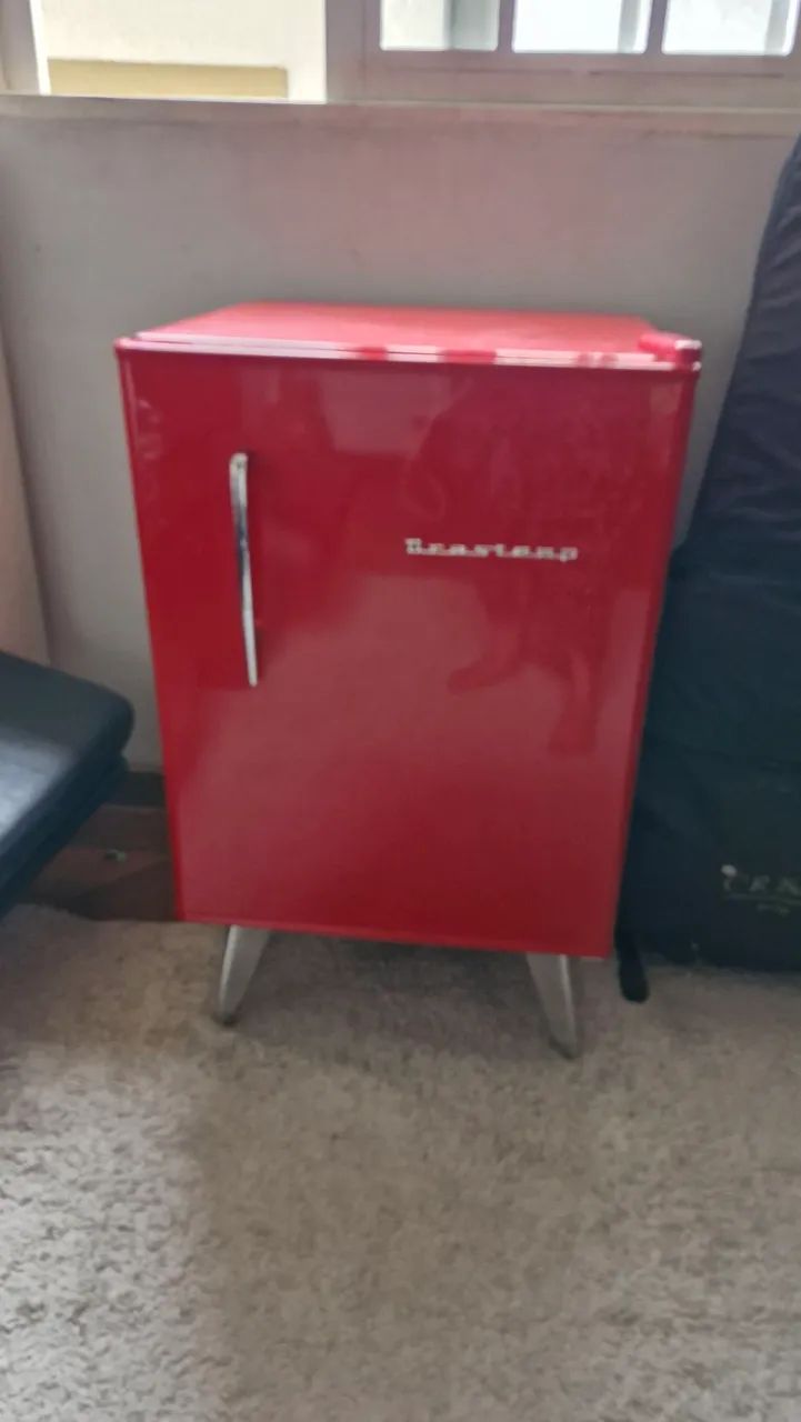 Frigobar retro vermelho (aceito cartão)  - Foto 2