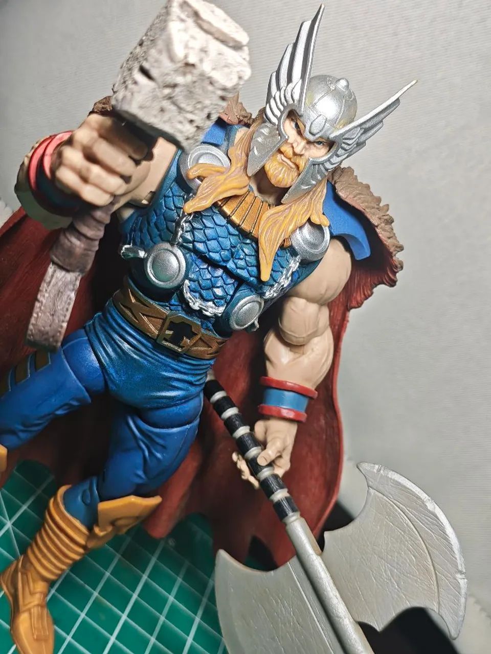 Lord Thor Marvel Legends