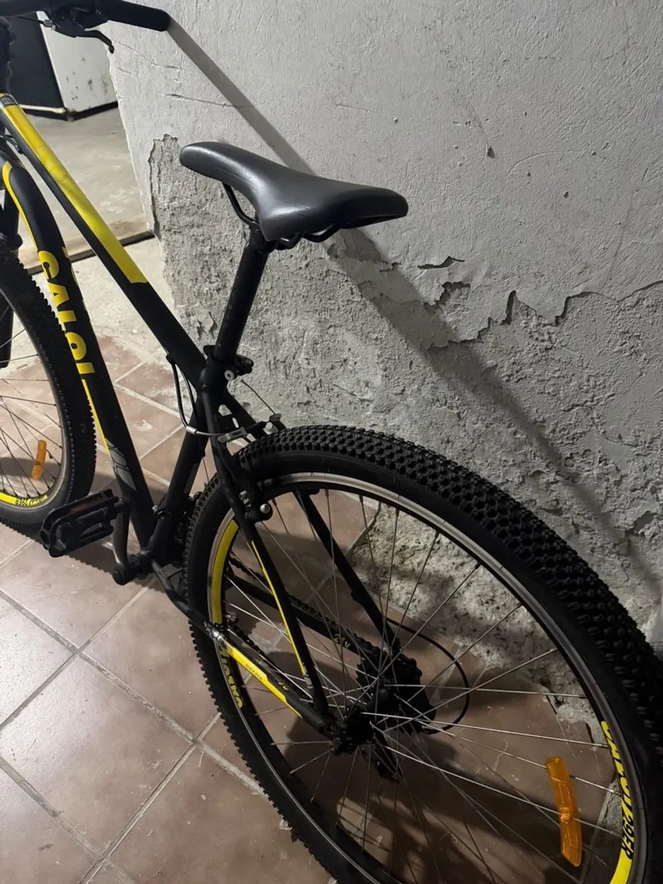 Bicicleta Caloi Aro 29 - Preta e Amarela - Foto 4