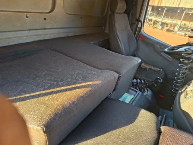 Mercedes Atego 2425 - Foto 2