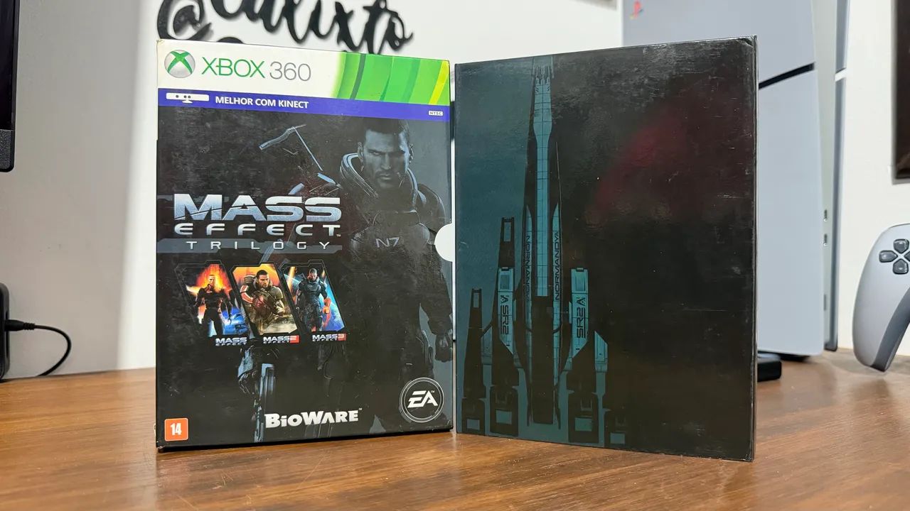 Mas Effect Trilogy Xbox 360  - Foto 2