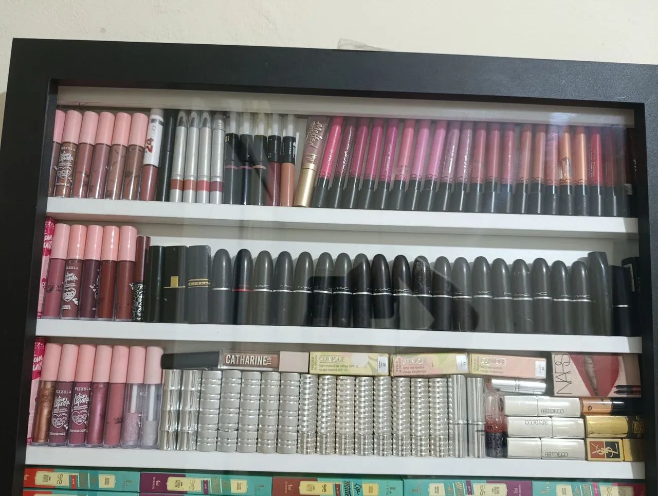 Painel com 160 batons - Foto 2