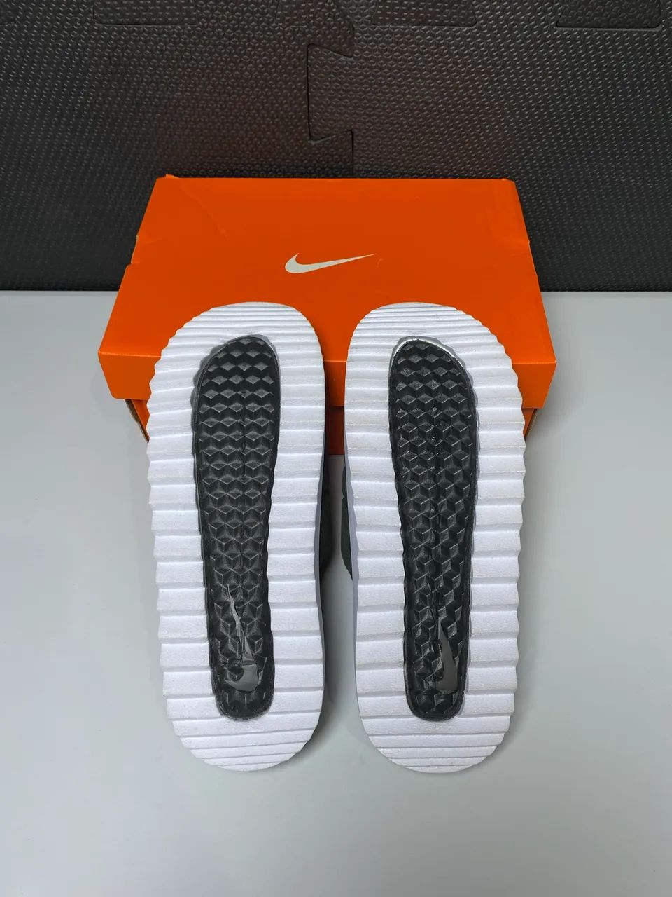 Nike Asuna 1 Slide 'Sequoia' - Foto 4