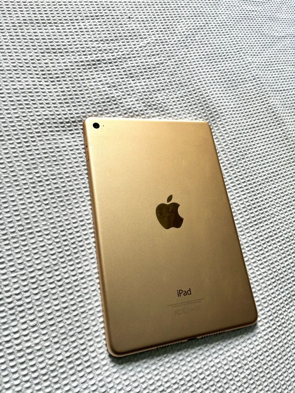 iPad Mini 4 128GB Gold - Perfeito Estado (semi novo) - Tablets e E