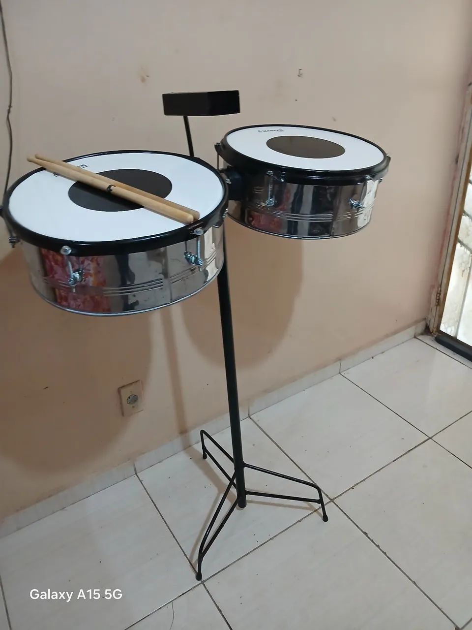 Timball completo com tripé e baquetas  - Foto 4