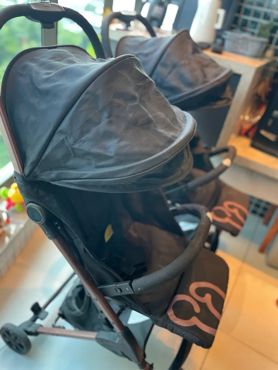 Carrinho de passeio duplo para gêmeos  - Foto 2