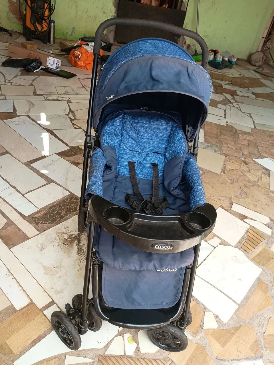 Vendo carrinho de bebê 
