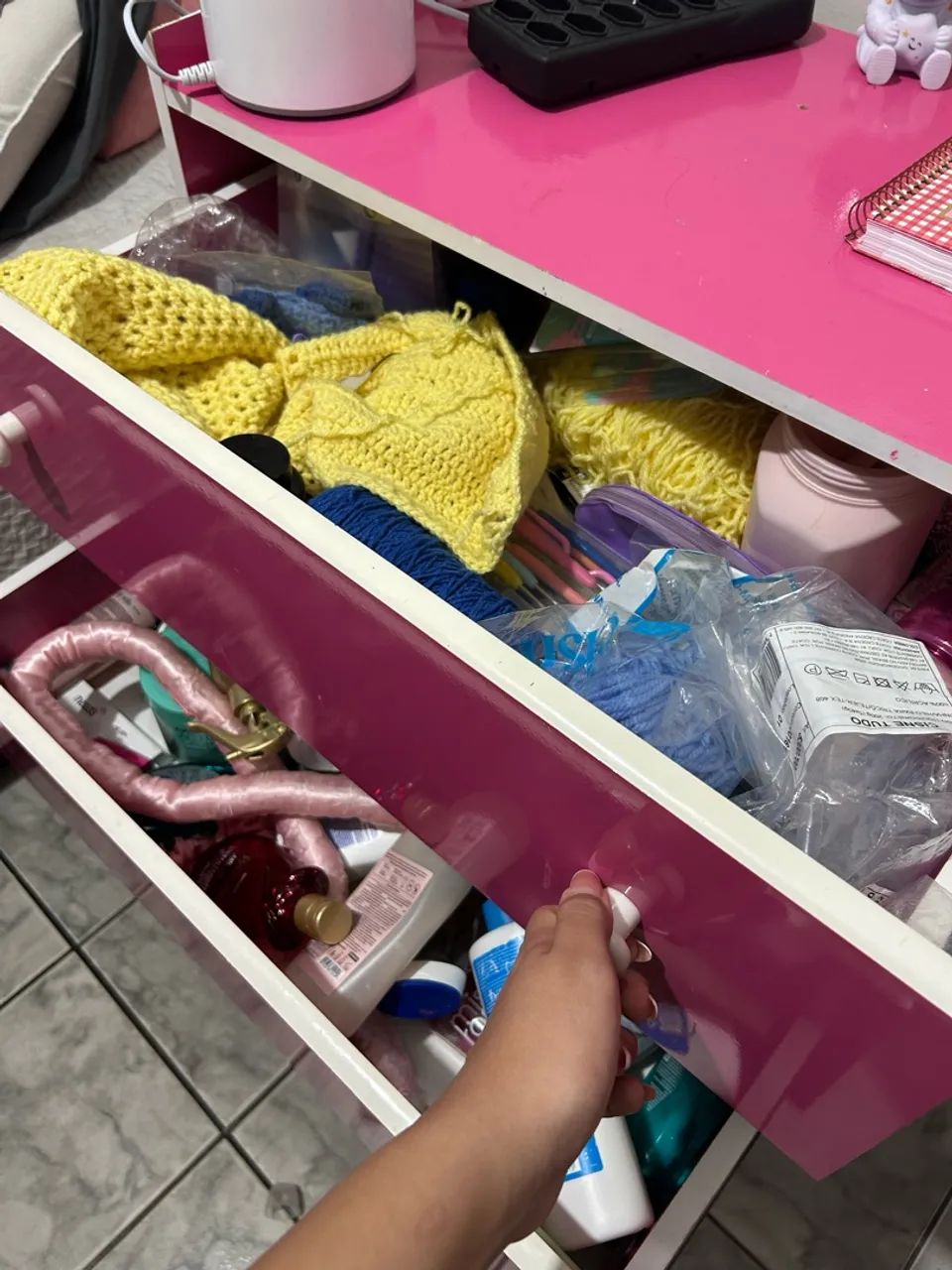 Cômoda com 4 gavetas - Rosa  - Foto 3
