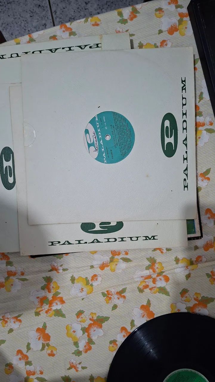 LPs Raro Box horas dançante - 6 discos  - Foto 2