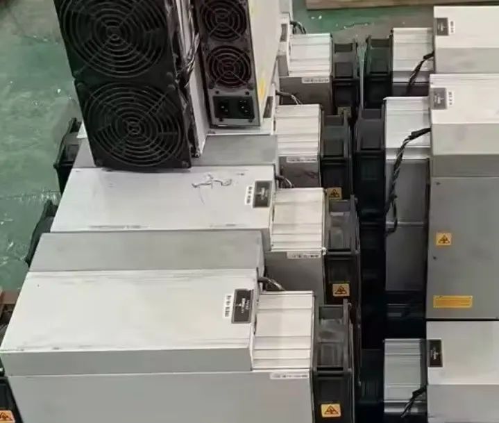 Mineradora de bitcoin S19 95TH/s - Foto 2