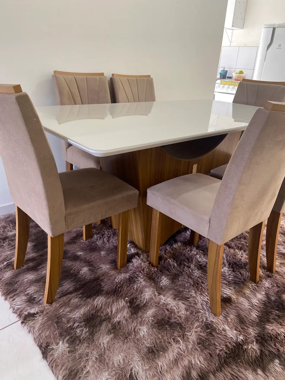 Vende - se mesa de jantar com 6 cadeiras  - Foto 2