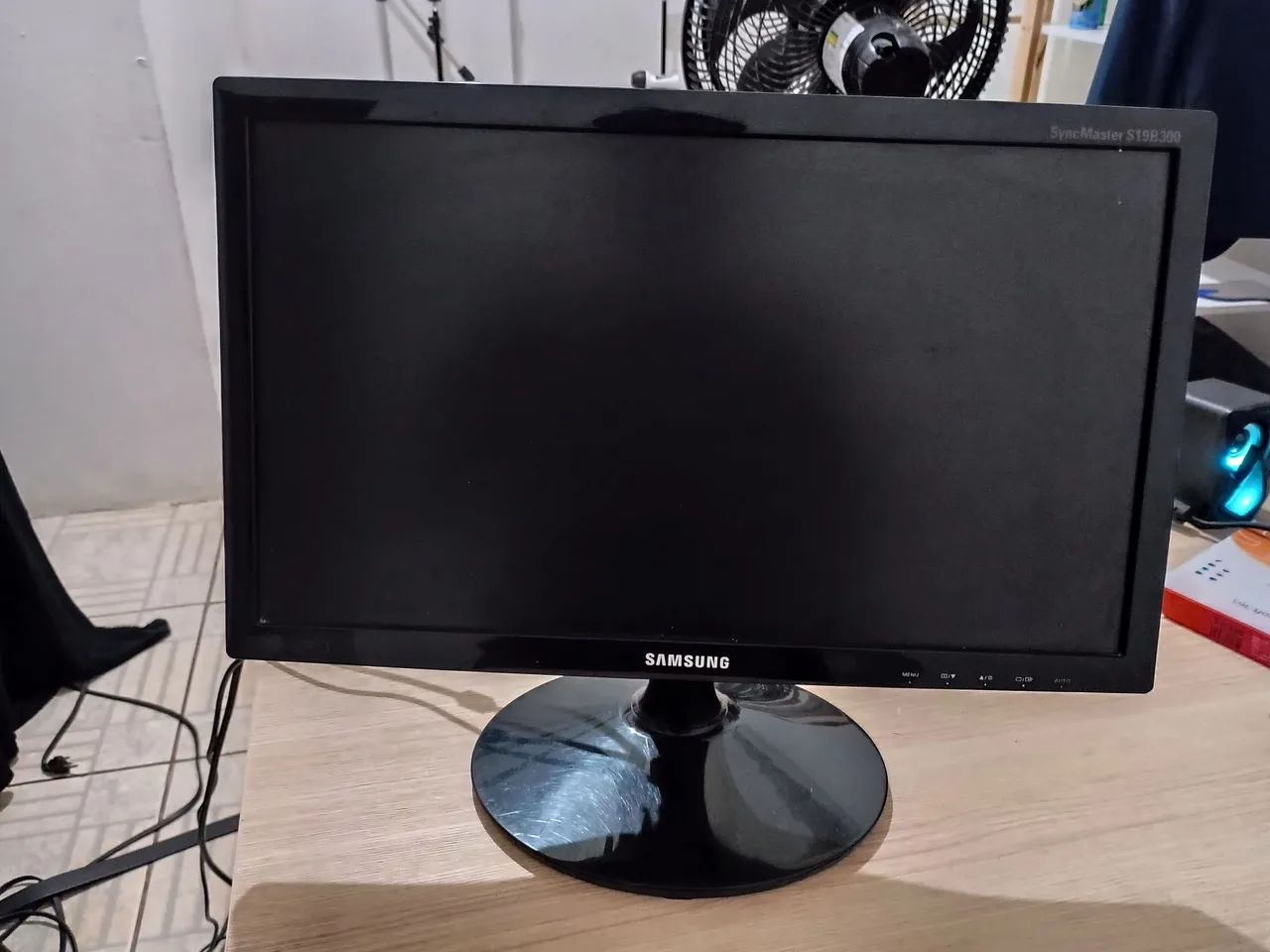 Monitor Samsung 18,5" LED VGA DVI - Foto 4