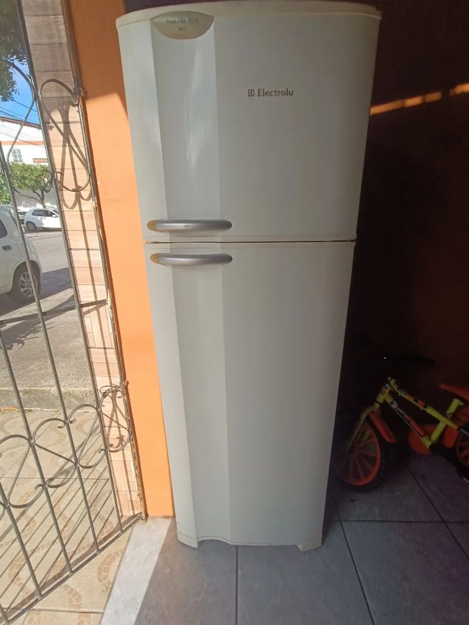 Geladeira com defeito 