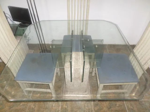 Mesa de Vidro 1,10m X 1,10m e 4 Cadeiras - Foto 4