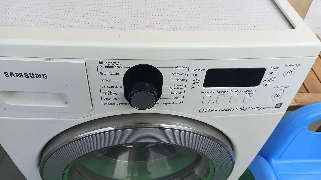 Maquina lava e seca com defeito 