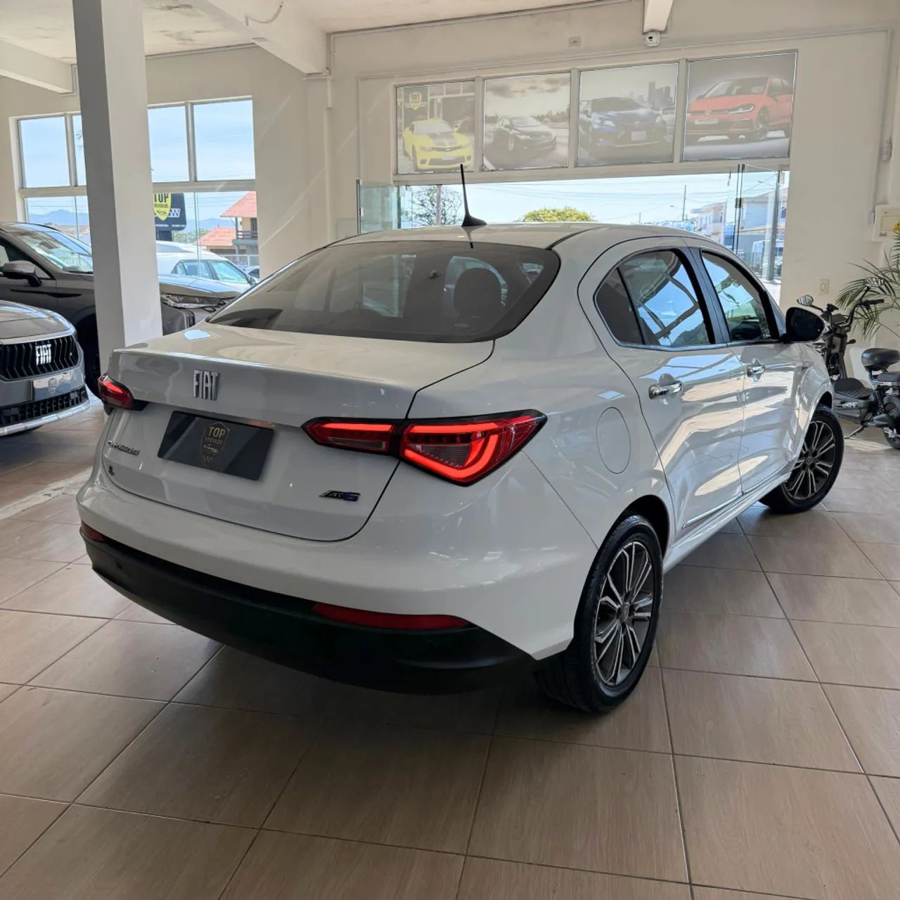 Fiat Cronos Precision 1.8 16V Flex Aut. 2019 - Foto 4