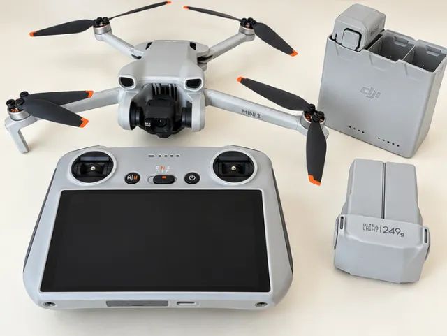 Drone Dji Mini 3 Combo Fly More RC Screen