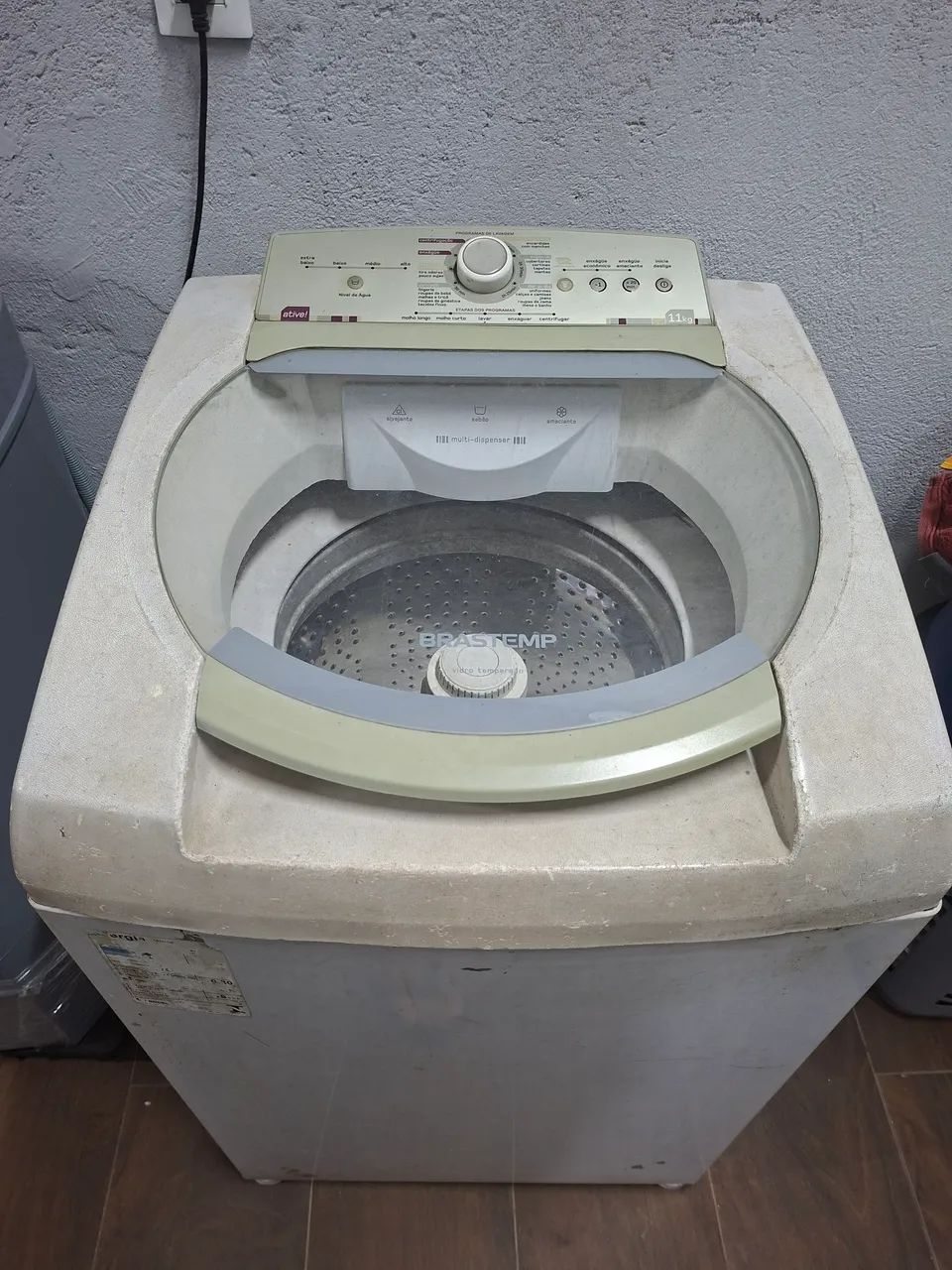 Maquina de lavar roupa 