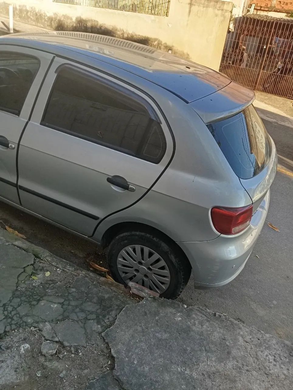 Volkswagen Voyage VOYAGE TREND 1.6 Mi Total Flex 8V 4p 2010