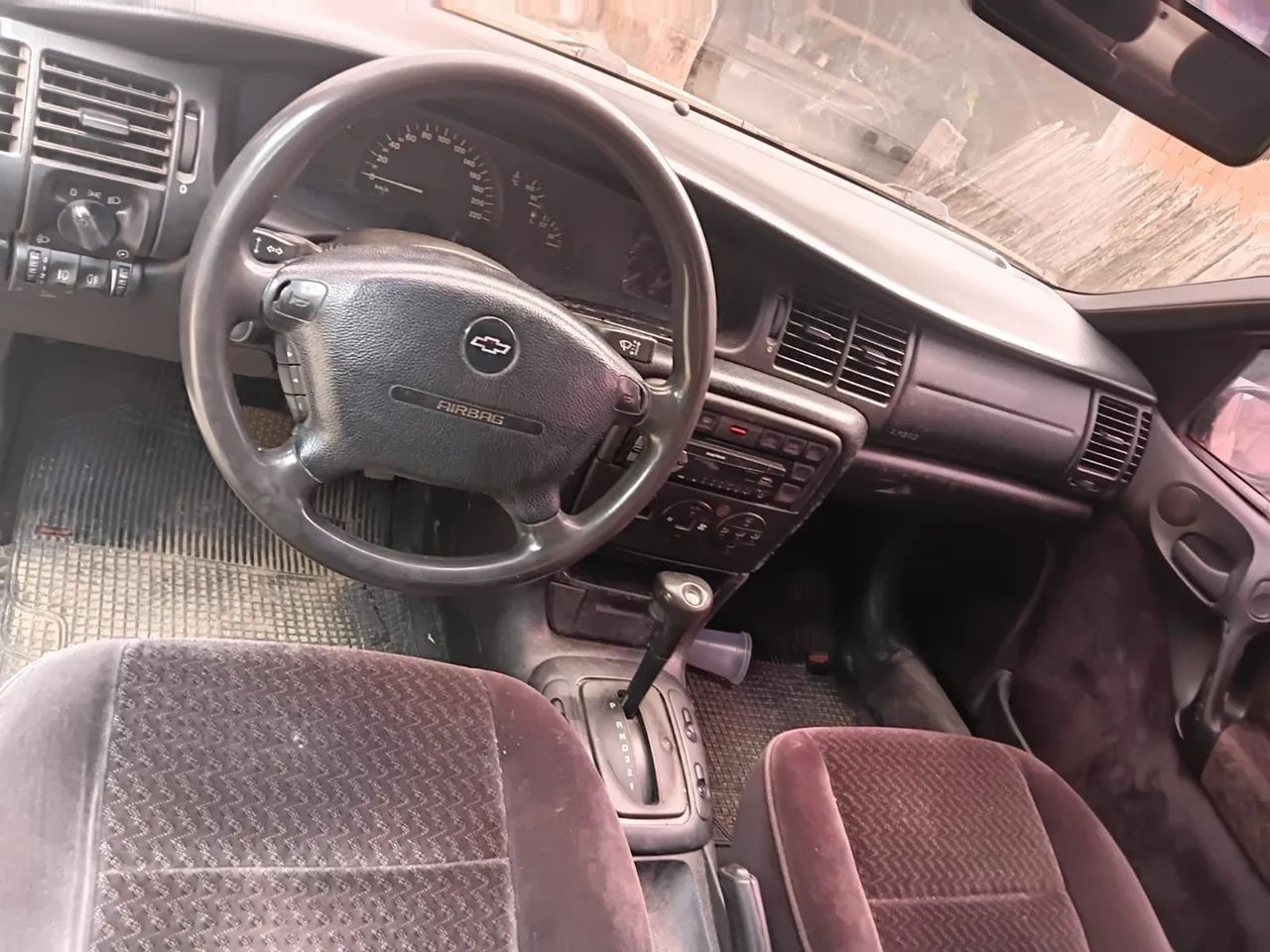 Chevrolet Vectra CD 2.2 16V / 2.0 16V Mec./aut. 1999