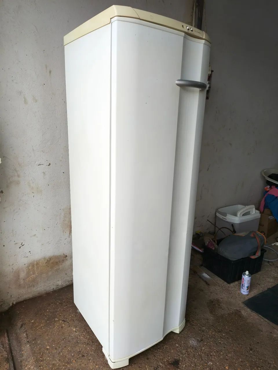 Freezer vertical 203 litros 