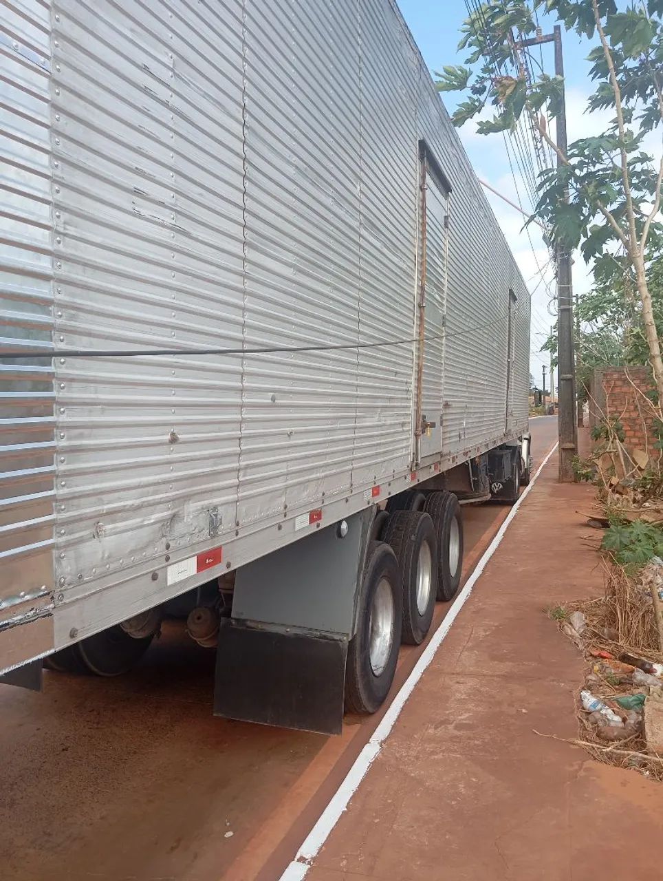 Vendo conjunto  carreta e cavalo