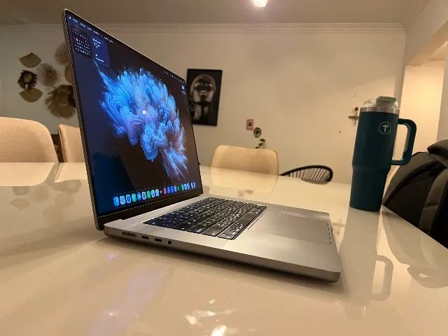 MacBook Pro 16 M1 Pro 16GB 512GB - Foto 3