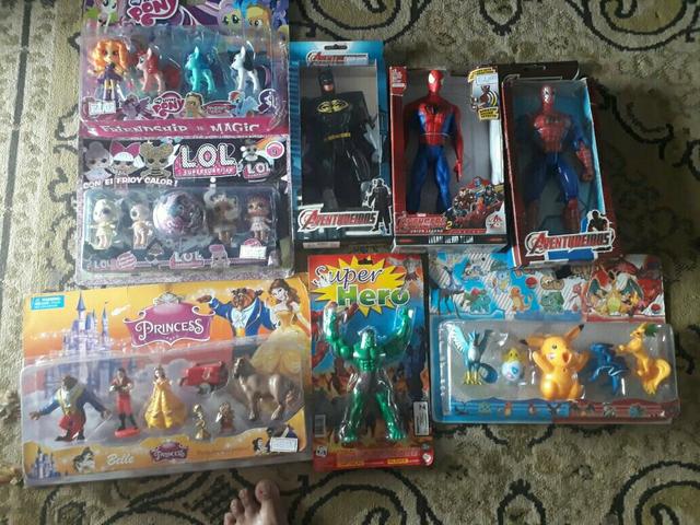 Vendo brinquedos alguns de coleção