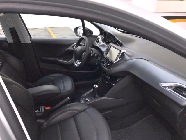 Vendo peugeot 208 Griffe ano 13/14 flex - Foto 8