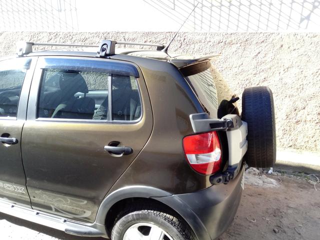 Vendo vw cross fox ano 2008 ar gelando 2019 pago tudo ok - Foto 2