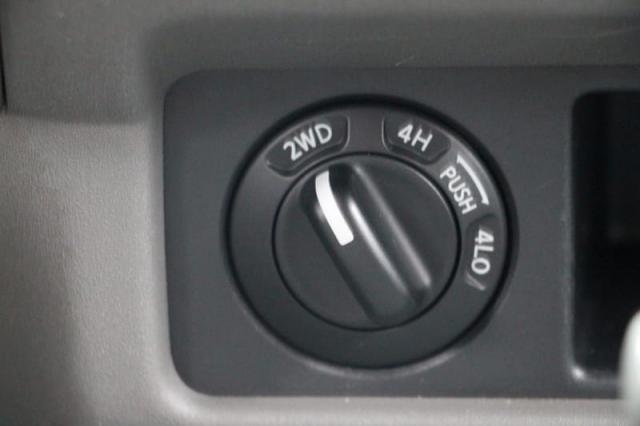 NISSAN FRONTIER SEL CD 4X4 2.5 TB DD AUT - Foto 13