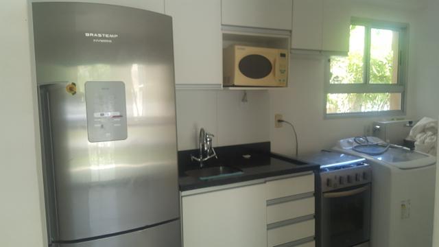 Apartamento semi mobiliado 2/4 com suite em Buraquinho próximo a estrada do coco - Foto 4