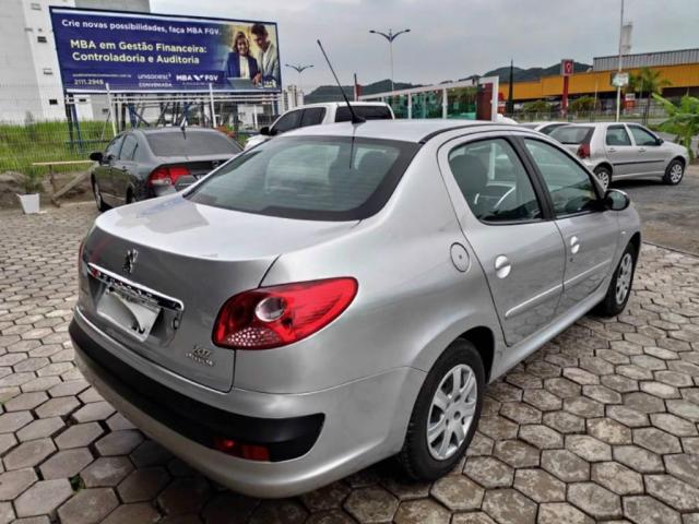 Peugeot 207 Sedan PASSION XR 1.4 2011 COMPLETO (FINANCIA TOTAL) - Foto 4