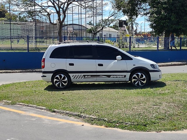 ZAFIRA 2009 AUTOMÁTICA COMPLETA