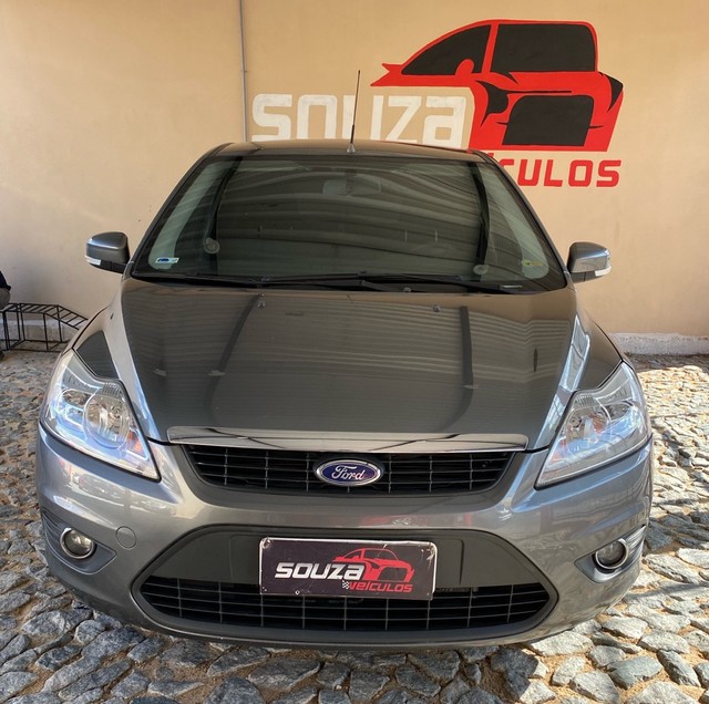 FORD FOCUS GLX 1.6 MANUAL