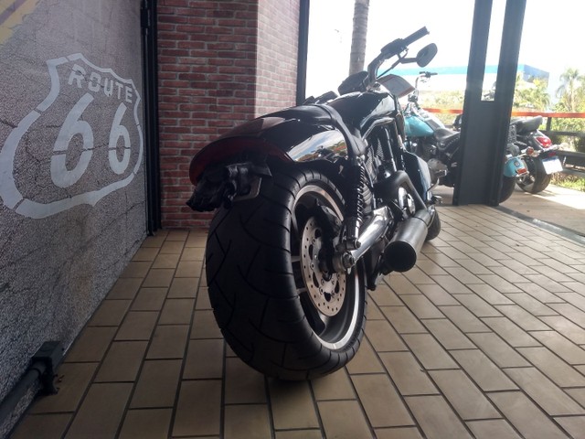 HARLEY DAVIDSON V-ROD MUSCLE