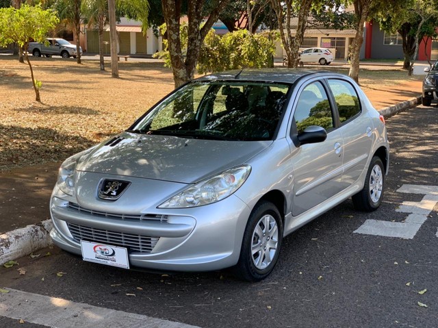 PEUGEOT 207 2013 1.4 COMPLETO