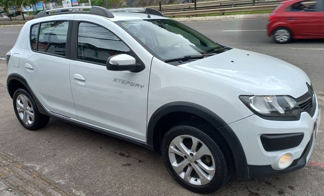 RENAULT SANDERO 1.6 STEPAWY*CÂMBIO EASY-R*PILOTO AUTOMÁTICO*MEDIANAV* 2015