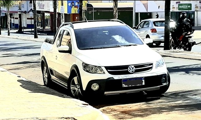 SAVEIRO CROSS EXTRA