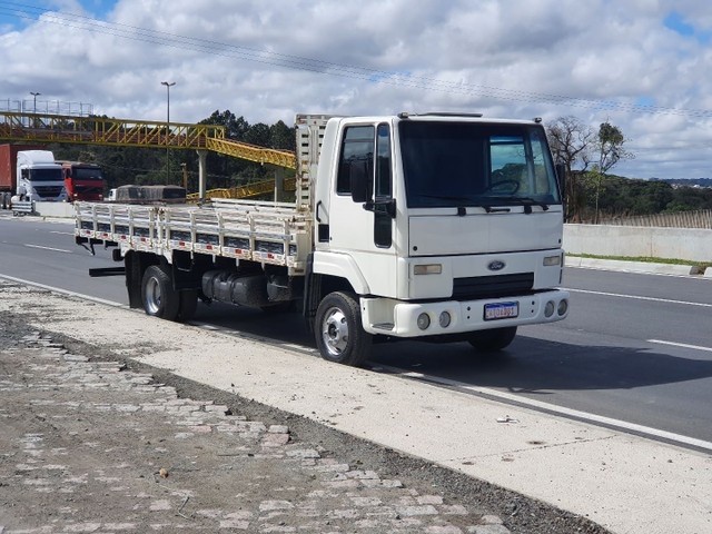 FORD CARGO 815 CARROCERIA