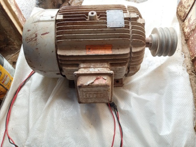 Motor Elétrico WEQ 12,5cv - Foto 2