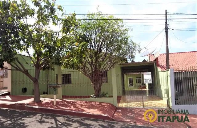 Casas à venda na Rua Waldomiro Pistun em Londrina