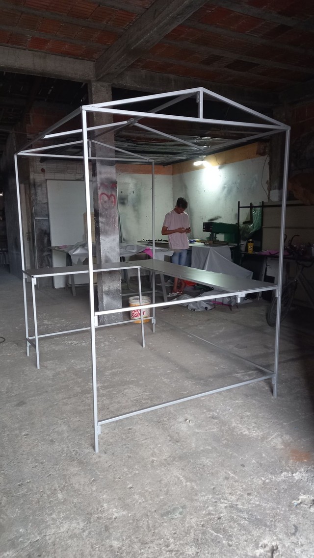Fabricação barraca desm. por encomenda 