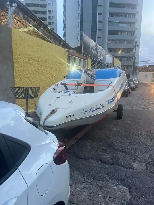 Lancha marca baleoo, motor 90 com 40 hrs, 8+1 - Foto 3