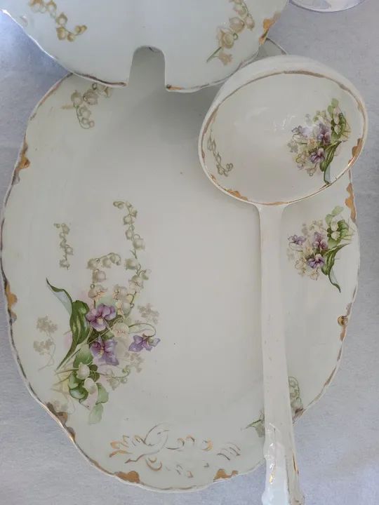 Jogo de Sopeira Antiga em Porcelana com Detalhes em Ouro - Foto 5