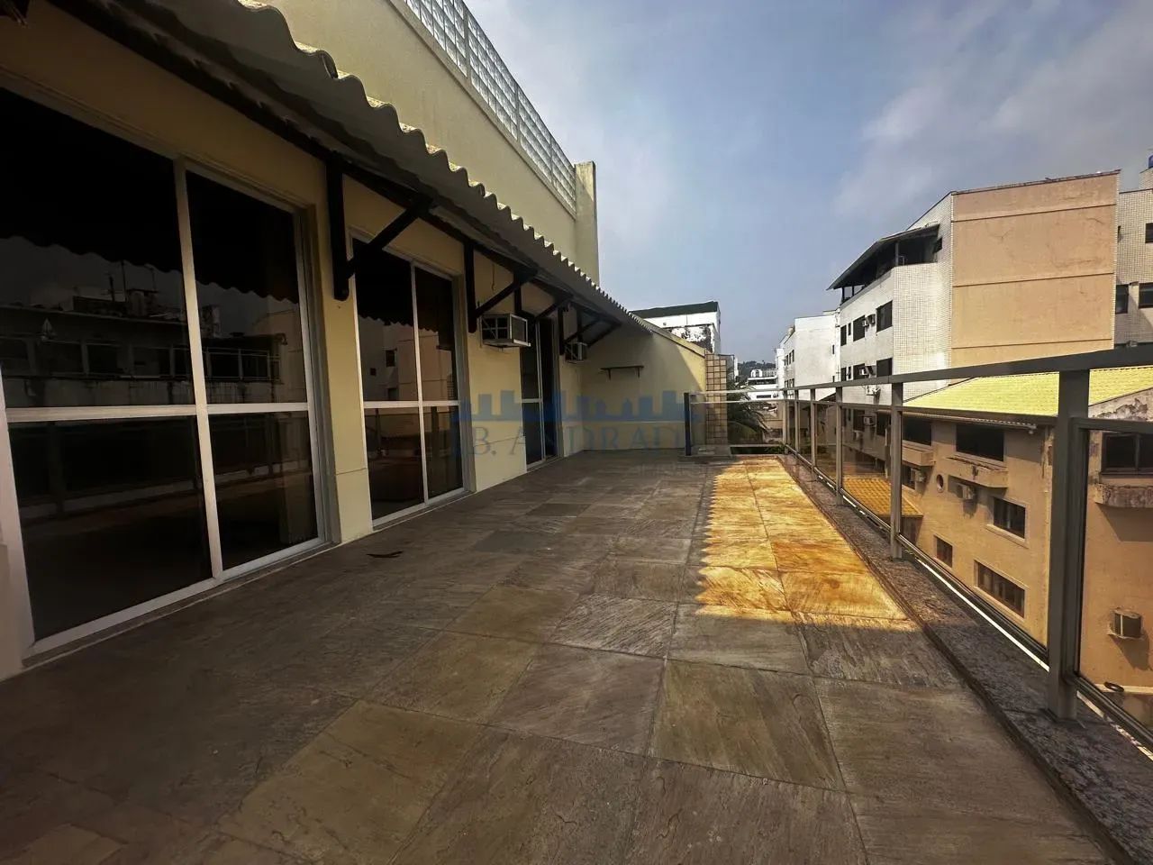 Jardim Oceânico | Apartamento 4 quartos, sendo 2 suites - Foto 3