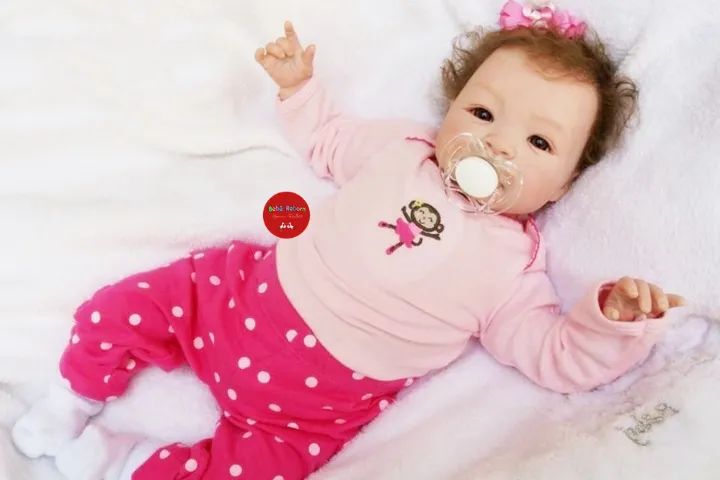 BEBÊ REBORN MENINA BEBÊ PARECE DE VERDADE COM ENXOVAL ATÉ 12X SEM JUROS - Foto 2