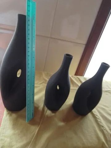Três vasos/ jarros para decoração  - Foto 3