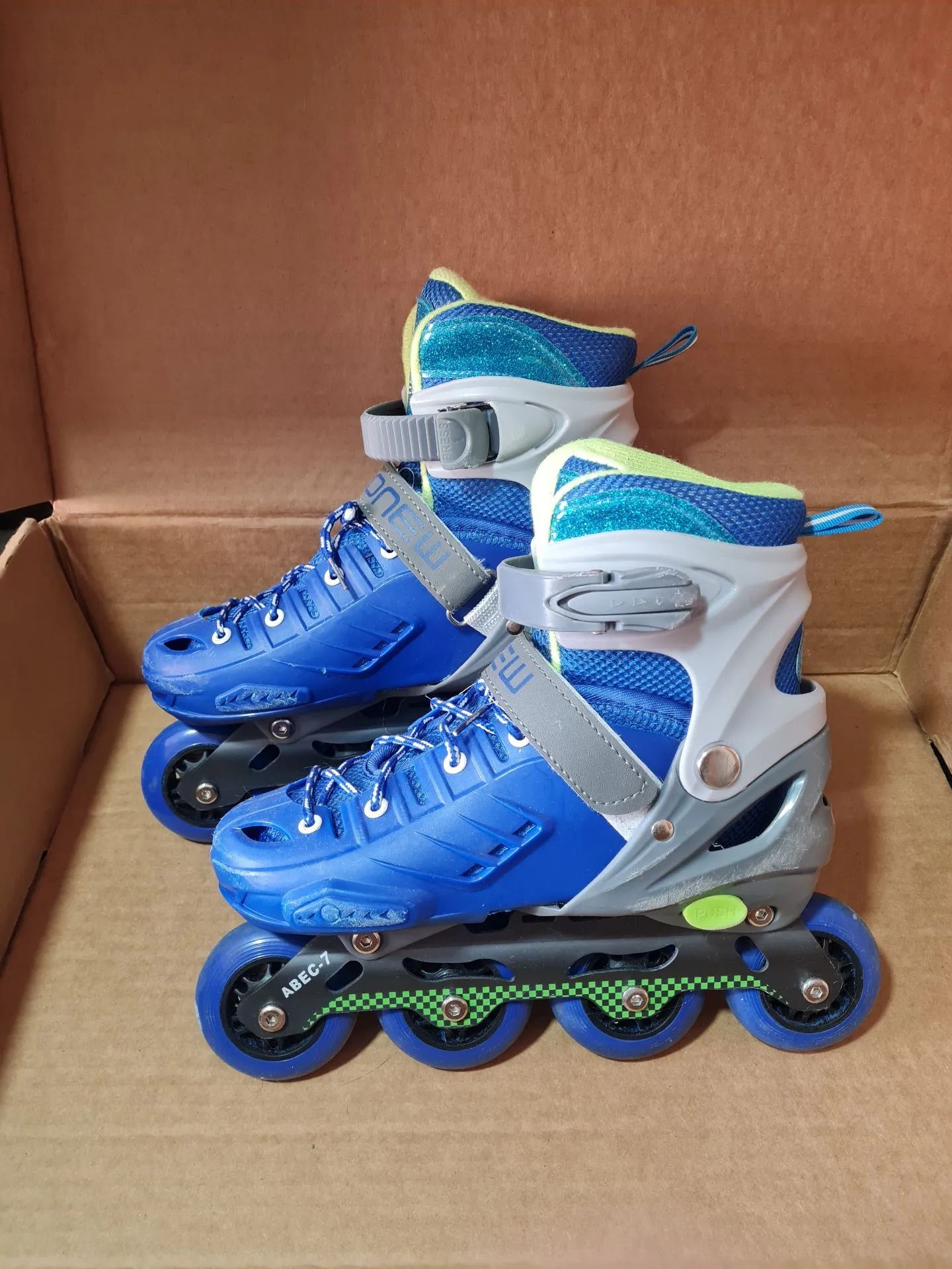Patins Inline Ajustável Gonew - Tamanho 35 ao 38